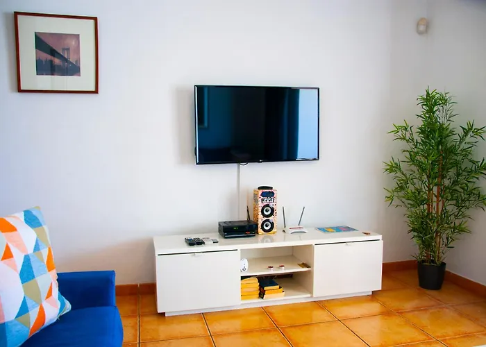 Conil With Heated Pool And Air Conditioning Villa *