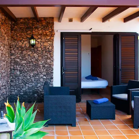 Conil With Heated Pool And Air Conditioning *