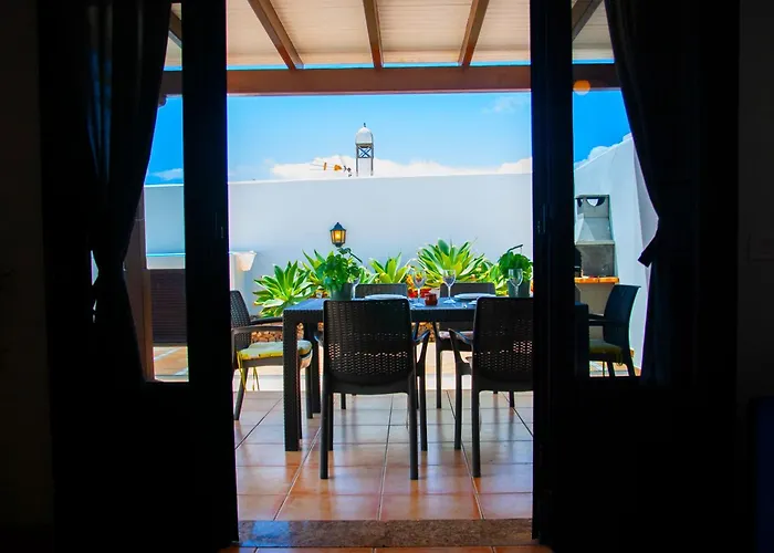 Вилла Conil With Heated Pool And Air Conditioning Коста Бланка