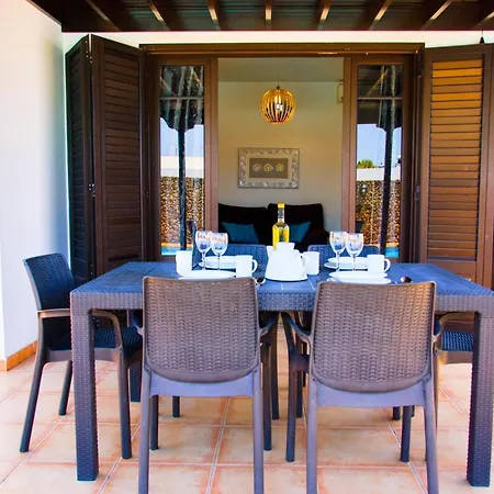 Villa Conil With Heated Pool And Air Conditioning